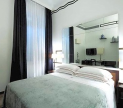 Двухместный номер Classic двуспальная кровать в Phi Hotel Bologna