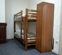 4номер. Кровать в общем 6ти местном номере для женщин в Сириус