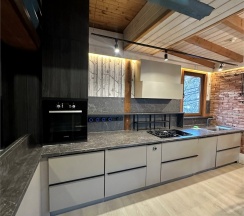 Трехкомнатные апартаменты с кухней в Снегири Village