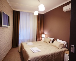 Двухместный номер «Комфорт» с 1 кроватью или 2 отдельными кроватями (Вид во двор) в Geleon