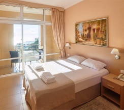 Комфорт с видом на море в Арт-отель