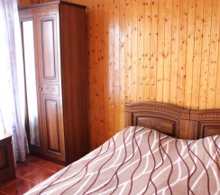 Стандартный 2-х местный номер с балконом и видом на сад в Аида