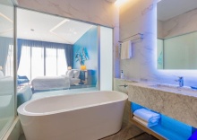 Одноместный люкс Premier с видом на сад двуспальная кровать в BlueSotel SMART Krabi Aonang Beach - Adults only