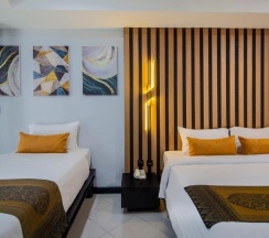 Трёхместный номер Deluxe с балконом и с красивым видом из окна в Tuana Hotels Casa Del Sol