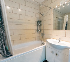 Люкс с кухней-столовой в Уютный Дом