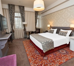 Номер Privilege с двуспальной кроватью в Mercure Арбат