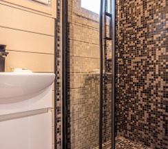 2-комнатные апартаменты люкс Терскол, улица имени К.Ш. Кулиева, 112 в Монако