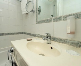 Одноместный номер Standard в Wyndham Koeln
