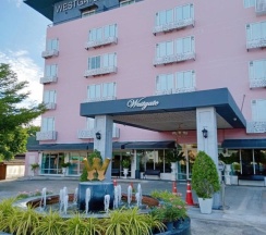 Номер Deluxe в Westgate Residence Hotel