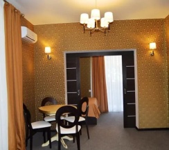 Номер Семейный с 3 комнатами в Жоэквара