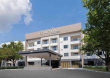 Двухместный люкс с балконом двуспальная кровать в Courtyard by Marriott Austin South