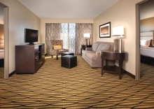 Люкс с 2 комнатами в DoubleTree Suites by Hilton Austin Downtown Capitol