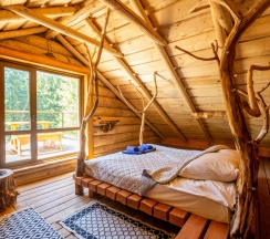 Еловая усадьба в Мазаная Горка