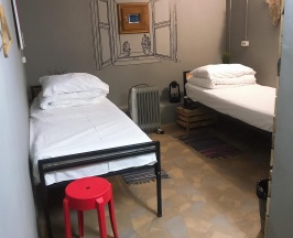 Номер эконом с 1 односпальной кроватью (без окна) в Lv.hostel