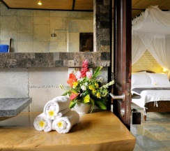 Четырёхместное бунгало в Hidden Paradise Cottages