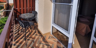 Геленджик: Гостевой дом Лорис