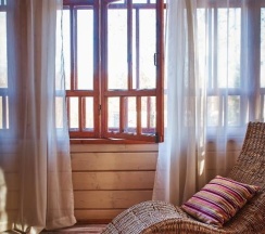 Трехкомнатный люкс с верандой и красивым видом из окна в Чеховская дача