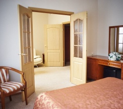 Business De Luxe (Полулюкс) бюджетный корпус - 3* в Грумант