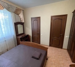 Номер комфорт с 1 двуспальной кроватью в Арина