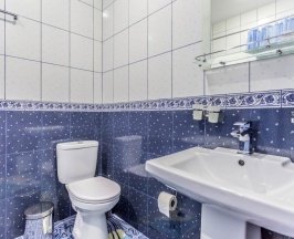 Полулюкс в Бута