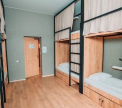 Место в 8 местной женской комнате в Heritage