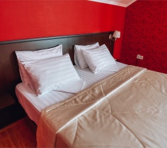 Первая категория (мансарда, вид на озеро) в Вилла Вальмонт