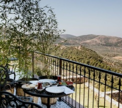 Двухместный номер Deluxe с панорамным видом двуспальная кровать в Отель Marlo Ayvalik