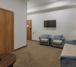 Senior Suite в Central City