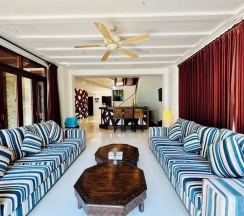 Вилла рядом с пляжем в Amatapura Beach Villa 12
