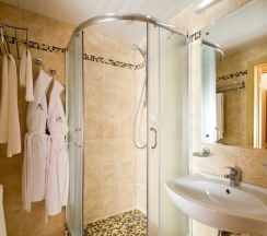 Бета Супериор (широкая кровать) в Абсалют-Тур