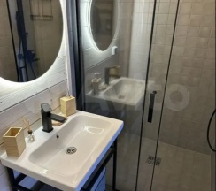 Двухместный коттедж с балконом и с красивым видом из окна 2 отдельные кровати в Северное сияние