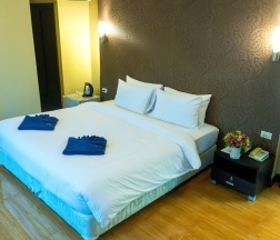 Двухместный номер Deluxe с видом на сад двуспальная кровать в Visiting Card Hotel & Resort