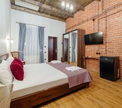 Джуниор в Маринус