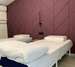 Бордовый  в Кровать