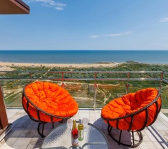 Апартаменты с балконом в Tur House