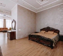 Студия с видом в Монарх