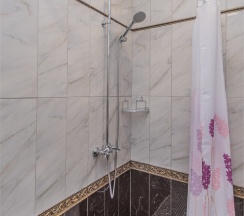 Большой двухместный номер с 1 кроватью или 2 отдельными кроватями в Кварталъ