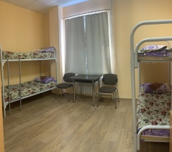 Кровать в общем номере в Ремез