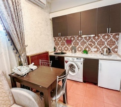 Студия-улучшенный двухместный номер с двуспальной кроватью в Олимпия