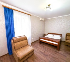 Комната улучшенная в Арокс