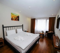 Двухместный номер Standard с балконом (двуспальная кровать) в Отель Mountain House Kazbegi
