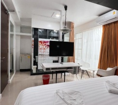 Двухместный номер Superior двуспальная кровать в The Color Kata