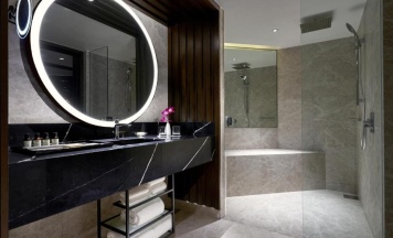 Двухместный люкс Gold Signature двуспальная кровать в Fairmont Singapore