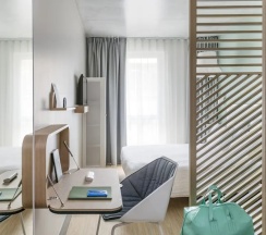 Одноместный номер Standard двуспальная кровать в OKKO Hotels Toulon Centre