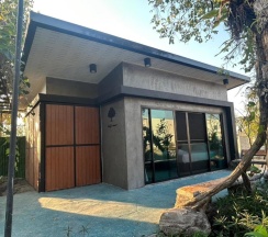 Двухместный номер Standard с видом на сад двуспальная кровать в Uthaithani Resort