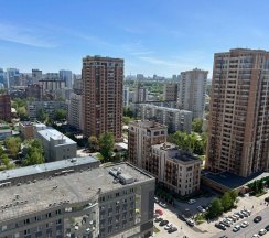 4-местные 1-комнатные апартаменты люкс с 1 двуспальной кроватью в AntoninaApartments (АнтонинаАпартментс) на улице Крылова