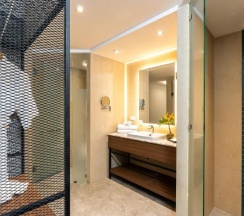 Двухместный номер Deluxe с видом на сад 2 отдельные кровати в Dewa Phuket Resort & Villas