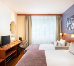 Трёхместный номер Superior в Leonardo Hotel Salzburg City Center