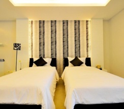 Двухместный номер Deluxe двуспальная кровать в Surintra Boutique Resort