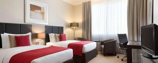 Двухместный номер Deluxe (2 отдельные кровати) в Ramada by Wyndham Abu Dhabi Downtown